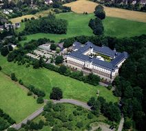 Kardinal Schulte Haus Exterior