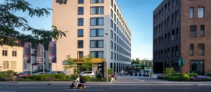 Hotel 47 Exterior