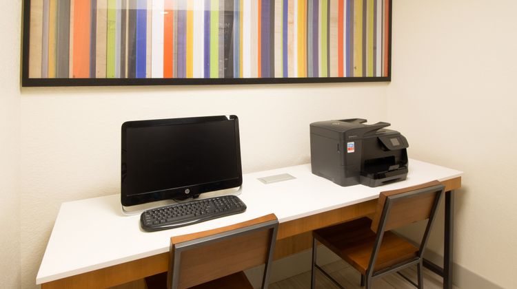 Holiday Inn Express & Suites Worthington Other
