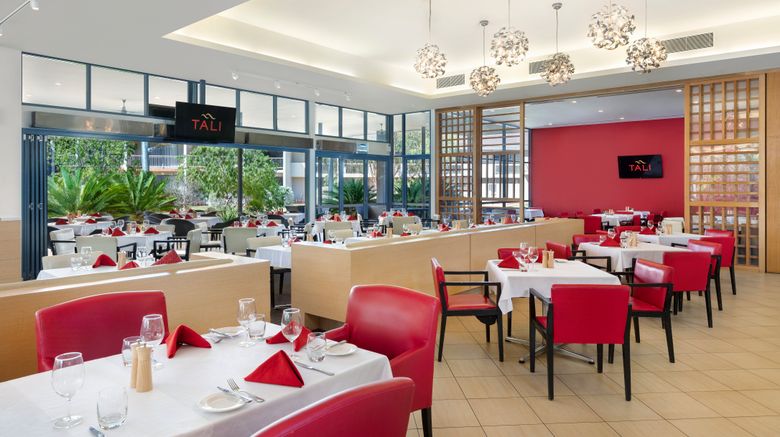 <b>Crowne Plaza Alice Springs Lasseters Restaurant</b>. Images powered by <a href="https://www.leonardoworldwide.com/" title="Leonardo Worldwide" target="_blank">Leonardo</a>.