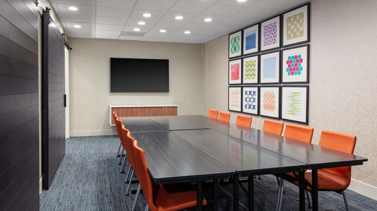 Holiday Inn Express/Stes West-Medical Pk Meeting