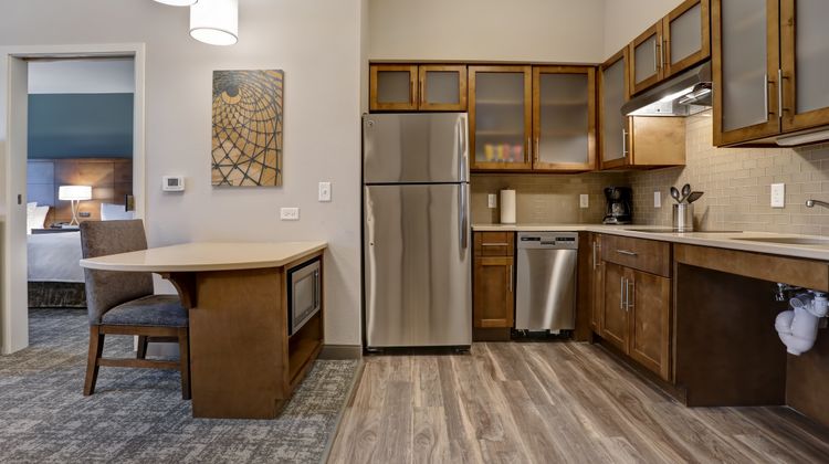 Staybridge Suites Overland Park Room