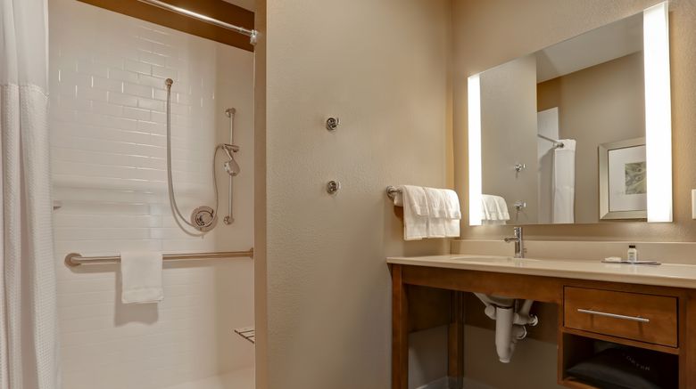 <b>Staybridge Suites Overland Park Room</b>. Images powered by <a href="https://www.leonardoworldwide.com/" title="Leonardo Worldwide" target="_blank">Leonardo</a>.