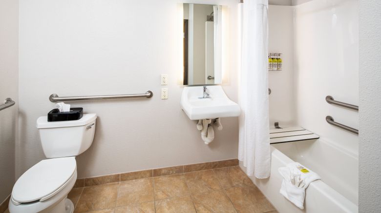 <b>Holiday Inn Express Room</b>. Images powered by <a href="https://www.leonardoworldwide.com/" title="Leonardo Worldwide" target="_blank">Leonardo</a>.