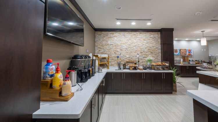 Staybridge Suites Baytown Restaurant