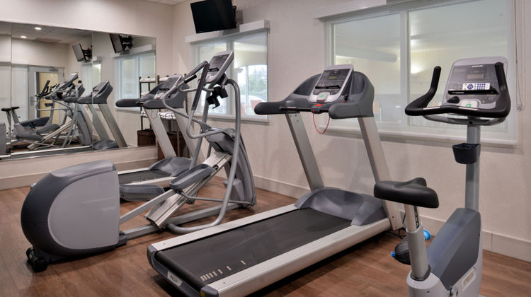 Holiday Inn Express & Suites Mason Health Club