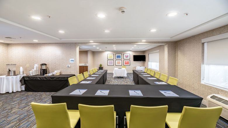 <b>Holiday Inn Express & Suites Fremont Meeting</b>. Images powered by <a href="https://www.leonardoworldwide.com/" title="Leonardo Worldwide" target="_blank">Leonardo</a>.