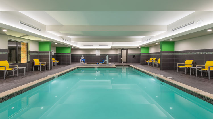 Holiday Inn Express & Suites Norman Pool
