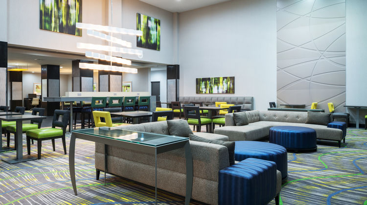 Holiday Inn Express & Suites Norman Lobby