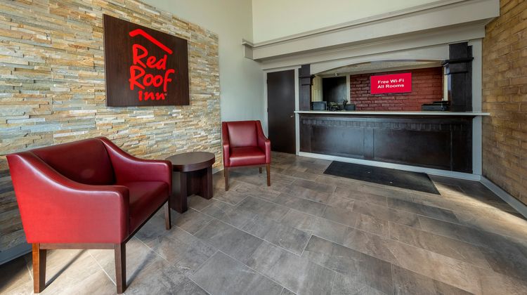 Red Roof Inn Monroe Lobby
