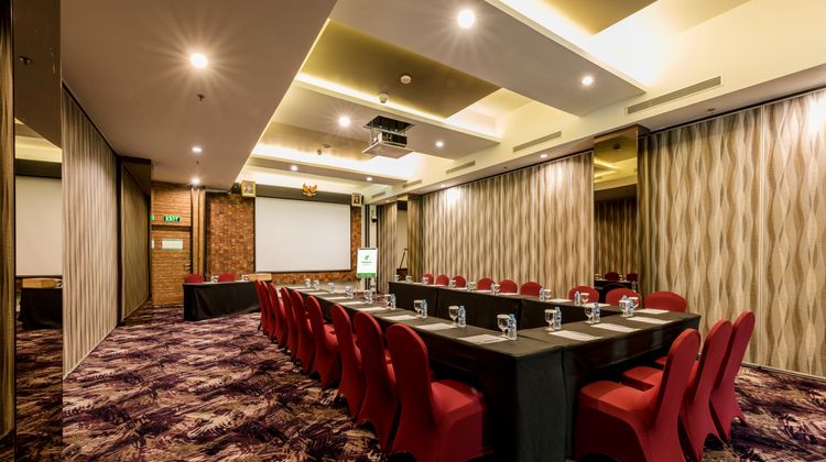 Holiday Inn Cikarang Jababeka Meeting