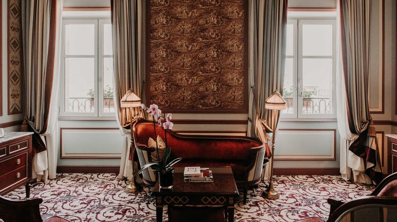 <b>InterContinental Bordeaux Le Grand Hotel Suite</b>. Images powered by <a href="https://www.leonardoworldwide.com/" title="Leonardo Worldwide" target="_blank">Leonardo</a>.