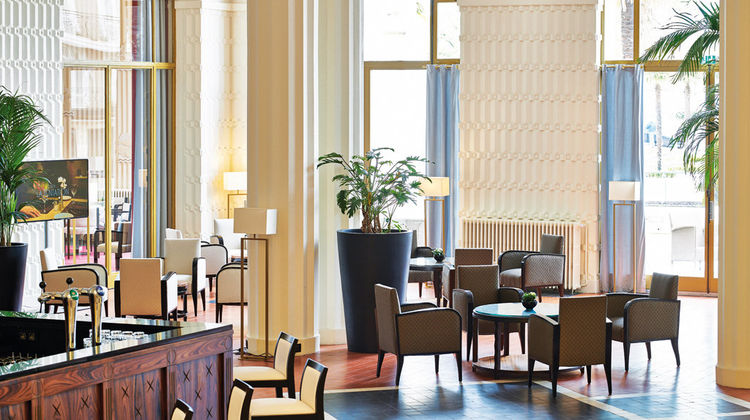 Splendid Hotel Lobby