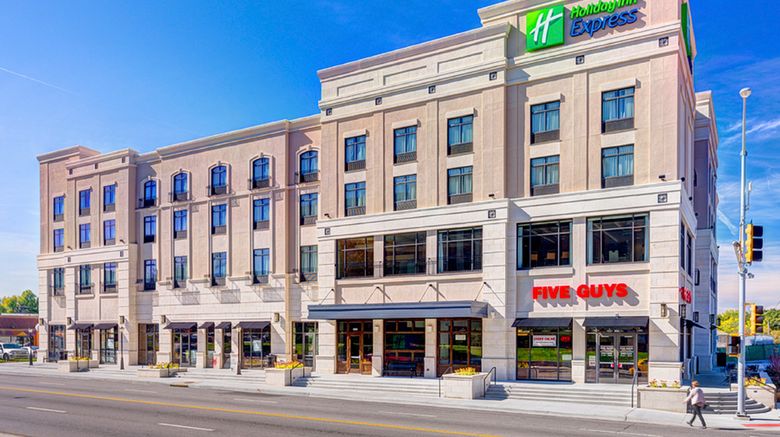 <b>Holiday Inn Express & Suites Exterior</b>. Images powered by <a href="https://www.leonardoworldwide.com/" title="Leonardo Worldwide" target="_blank">Leonardo</a>.