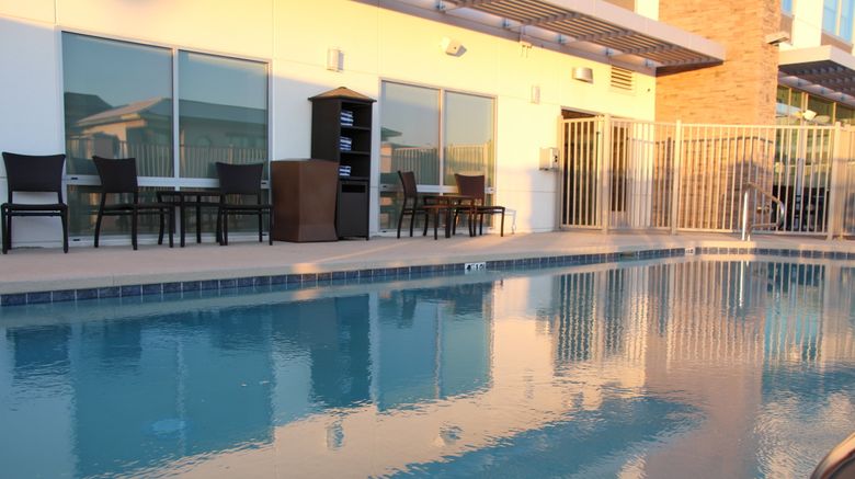 <b>Holiday Inn Express/Stes Airport North Pool</b>. Images powered by <a href="https://www.leonardoworldwide.com/" title="Leonardo Worldwide" target="_blank">Leonardo</a>.