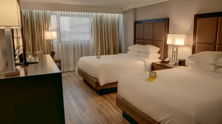 Crowne Plaza Knoxville Room
