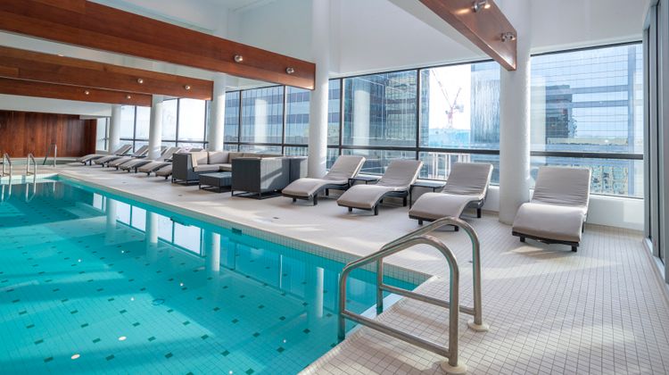 Sandman Signature Edmonton Downtown Hotel Pool