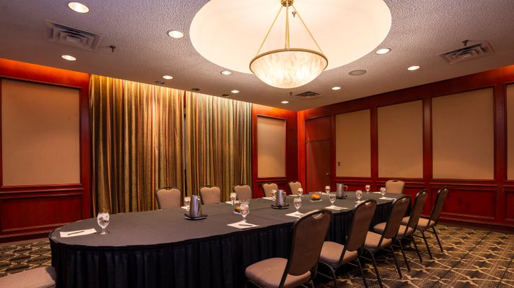 Sandman Signature Edmonton Downtown Hotel Meeting