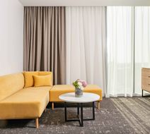 Crowne Plaza Adelaide Room