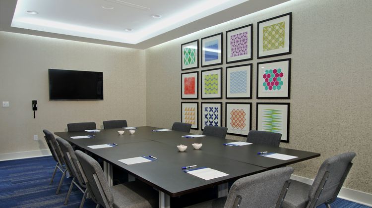 Holiday Inn Express/Suites Lake Charles Meeting