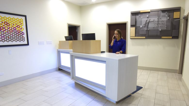 <b>Holiday Inn Express & Suites Lobby</b>. Images powered by <a href="https://www.leonardoworldwide.com/" title="Leonardo Worldwide" target="_blank">Leonardo</a>.