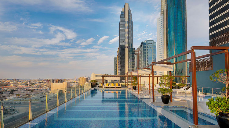 voco Dubai Pool