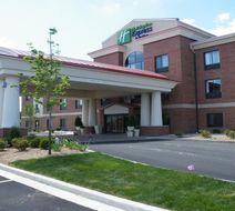 Holiday Inn Express Dimondale Exterior