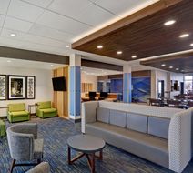 Holiday Inn Express & Suites Overland Pk Lobby