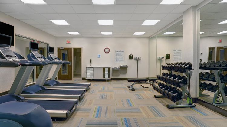 Holiday Inn Express & Suites Overland Pk Health Club