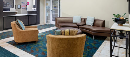 Candlewood Suites Robins AFB Lobby