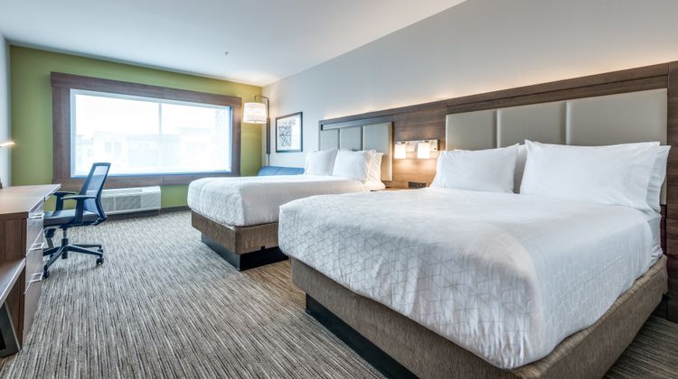 Holiday Inn Express/Suites Denton South Room