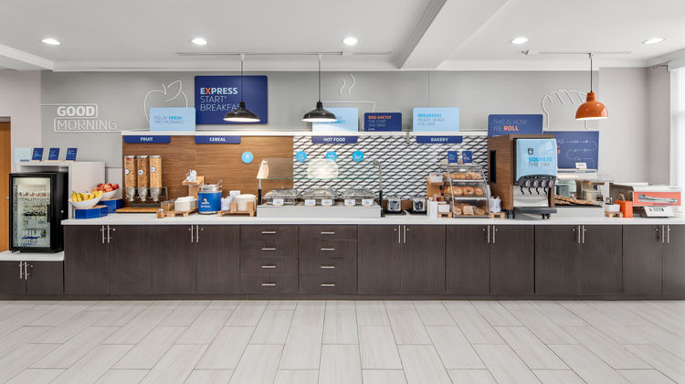 Holiday Inn Express Hotel & Suites Restaurant