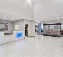 Holiday Inn Express Hotel & Suites Lobby