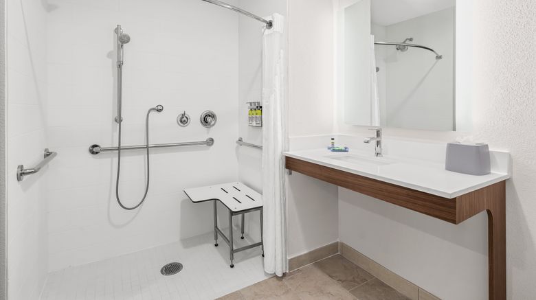 <b>Holiday Inn Express Hotel & Suites Room</b>. Images powered by <a href="https://www.leonardoworldwide.com/" title="Leonardo Worldwide" target="_blank">Leonardo</a>.