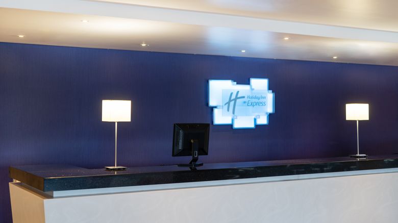 <b>Holiday Inn Express Dundee Lobby</b>. Images powered by <a href="https://www.leonardoworldwide.com/" title="Leonardo Worldwide" target="_blank">Leonardo</a>.