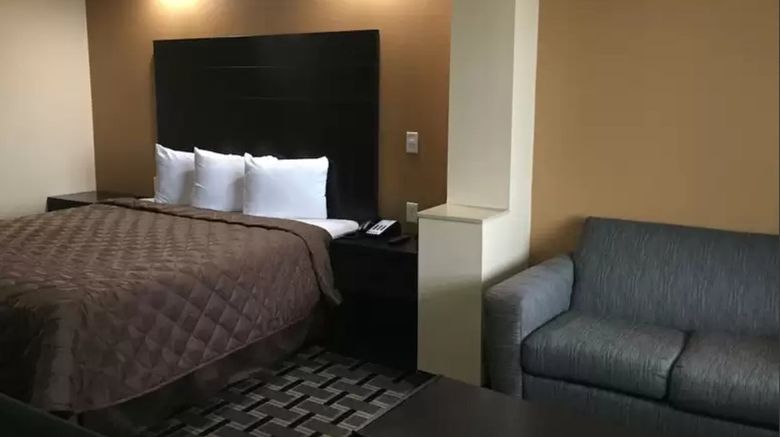 <b>Downtowner Inns Houston Room</b>. Images powered by <a href="https://www.leonardoworldwide.com/" title="Leonardo Worldwide" target="_blank">Leonardo</a>.