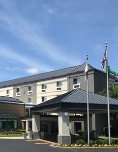 Holiday Inn Hotel & Suites