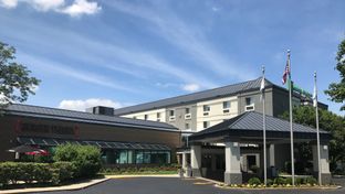 Holiday Inn Hotel & Suites