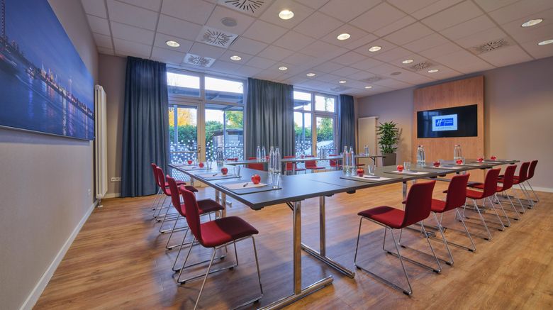 <b>Holiday Inn Express Dusseldorf City Nord Meeting</b>. Images powered by <a href="https://www.leonardoworldwide.com/" title="Leonardo Worldwide" target="_blank">Leonardo</a>.
