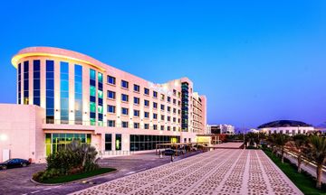 Crowne Plaza Muscat OCEC