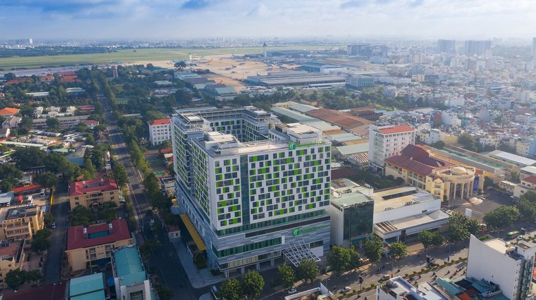 Holiday Inn  and  Suites Saigon Airport Exterior. Images powered by <a href="https://www.leonardoworldwide.com" target="_blank" rel="noopener">Leonardo</a>.