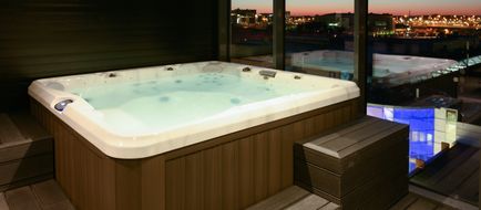 Holiday Inn Helsinki Exterior