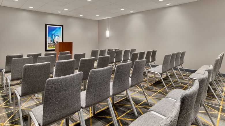 <b>Holiday Inn Houston Intercontinental Meeting</b>. Images powered by <a href="https://www.leonardoworldwide.com/" title="Leonardo Worldwide" target="_blank">Leonardo</a>.