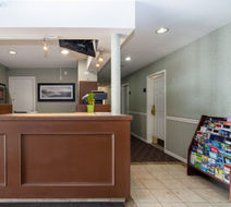 Sandman Inn Kamloops Lobby