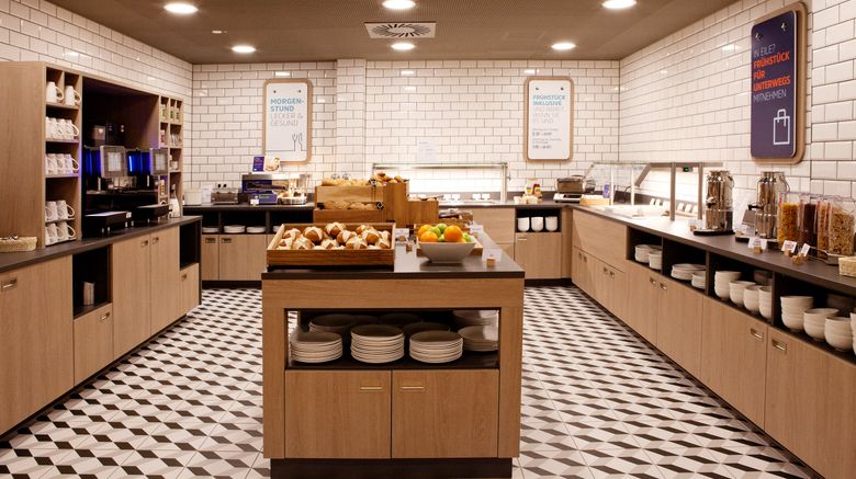 <b>Holiday Inn Express Trier Restaurant</b>. Images powered by <a href="https://www.leonardoworldwide.com/" title="Leonardo Worldwide" target="_blank">Leonardo</a>.