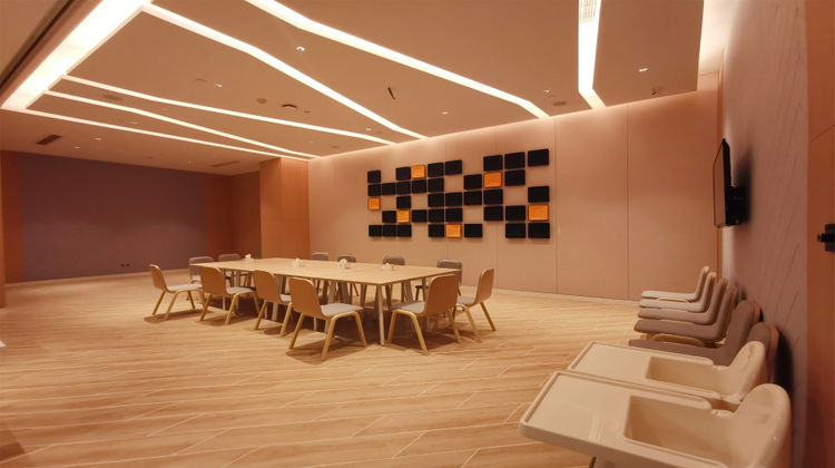 Holiday Inn Express Jiangmen Jianghai Meeting