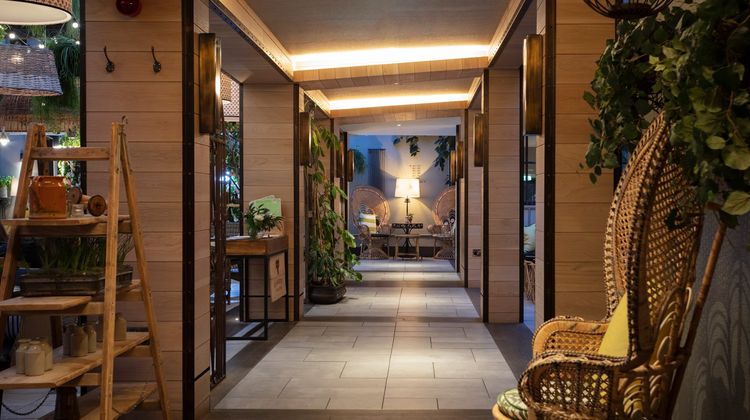 Kimpton Charlotte Square Hotel Lobby