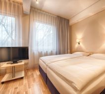 Enjoy Hotel Berlin City Messe Room