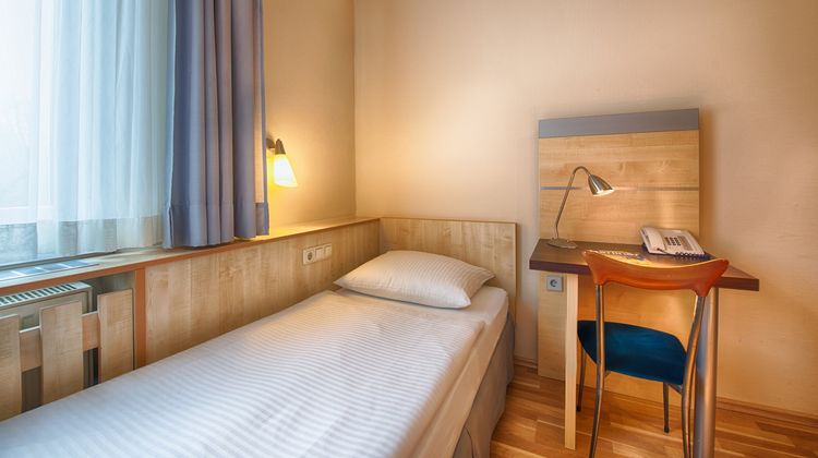 Enjoy Hotel Berlin City Messe Room