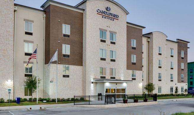 Candlewood Suites Dallas NW Exterior